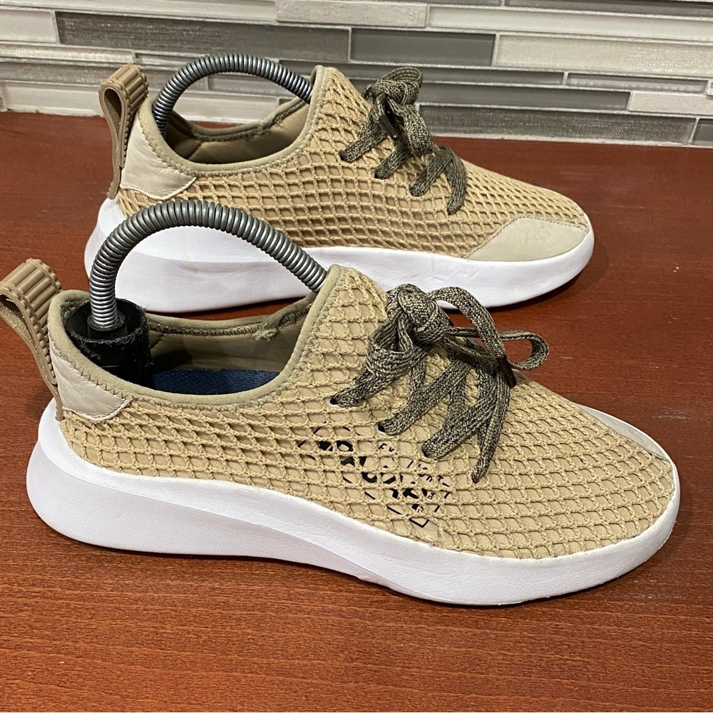 Pajar Canada Women's Mesh Upper Sneakers Shoes Size 10